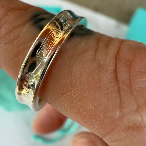 New Auth. Tiffany & Co. 1837 Concave Narrow Band Ring Sterling Silver size 5 - Picture 5 of 10